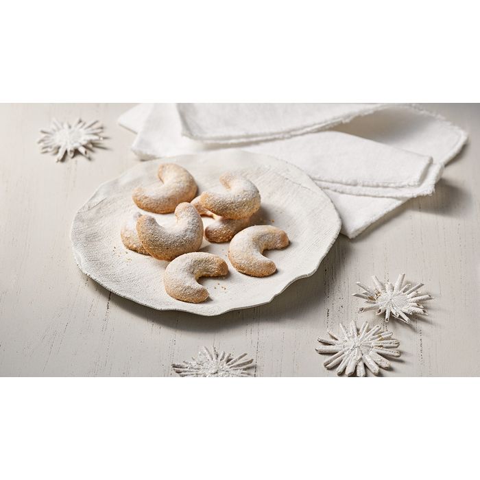 Lebkuchen Schmidt Nuremberg Vanilla Crescents with 30% Less Sugar