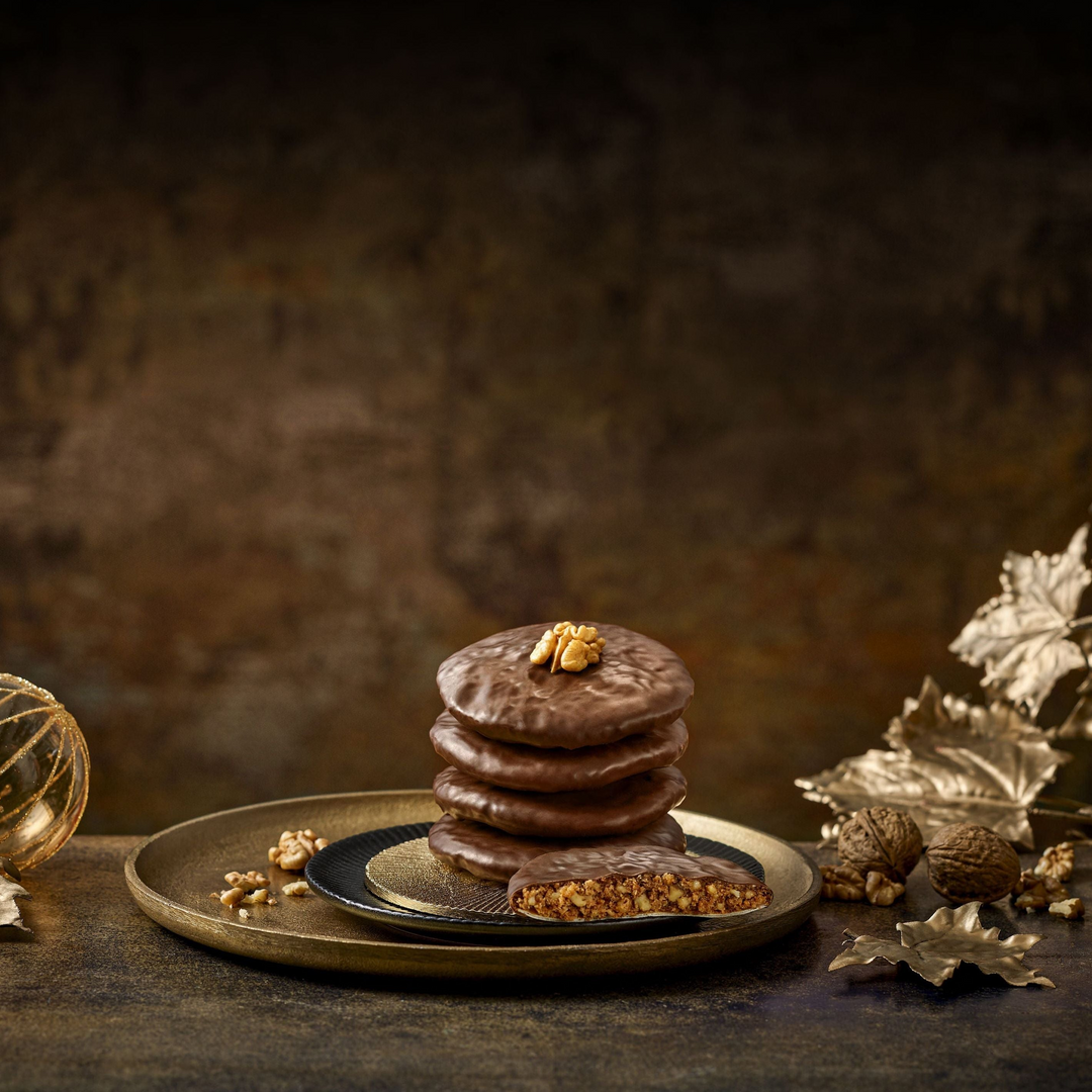 Lebkuchen Schmidt Walnut Elisen w/ Maple Syrup 2026 Lebkuchen of the Year — alternate product view 2