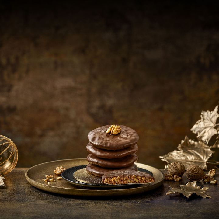 Lebkuchen Schmidt Walnut Elisen w/ Maple Syrup 2026 Lebkuchen of the Year — alternate product view 2