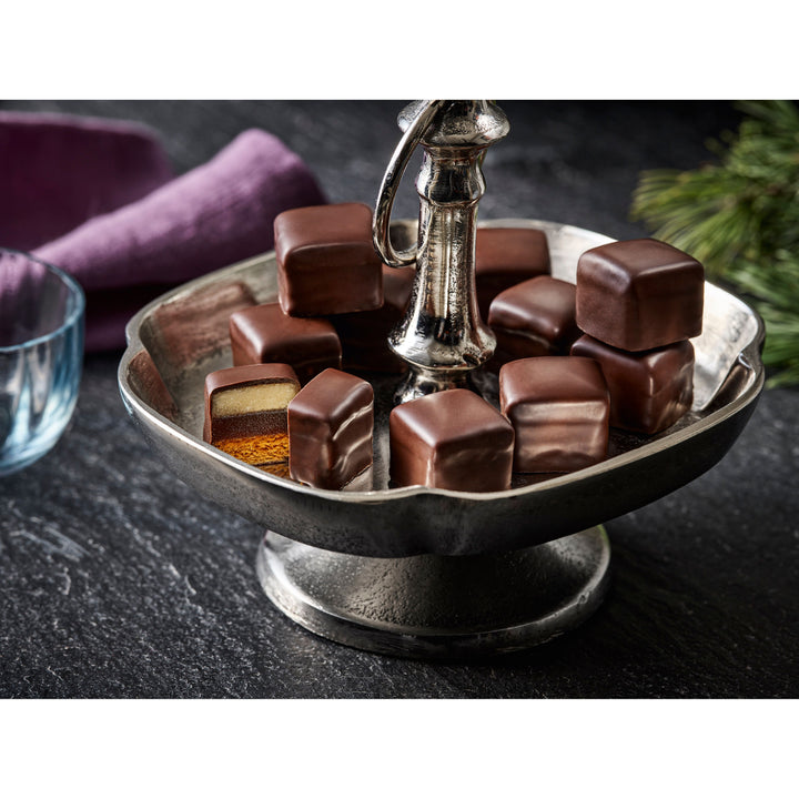 Lebkuchen Schmidt Dominos with Marzipan