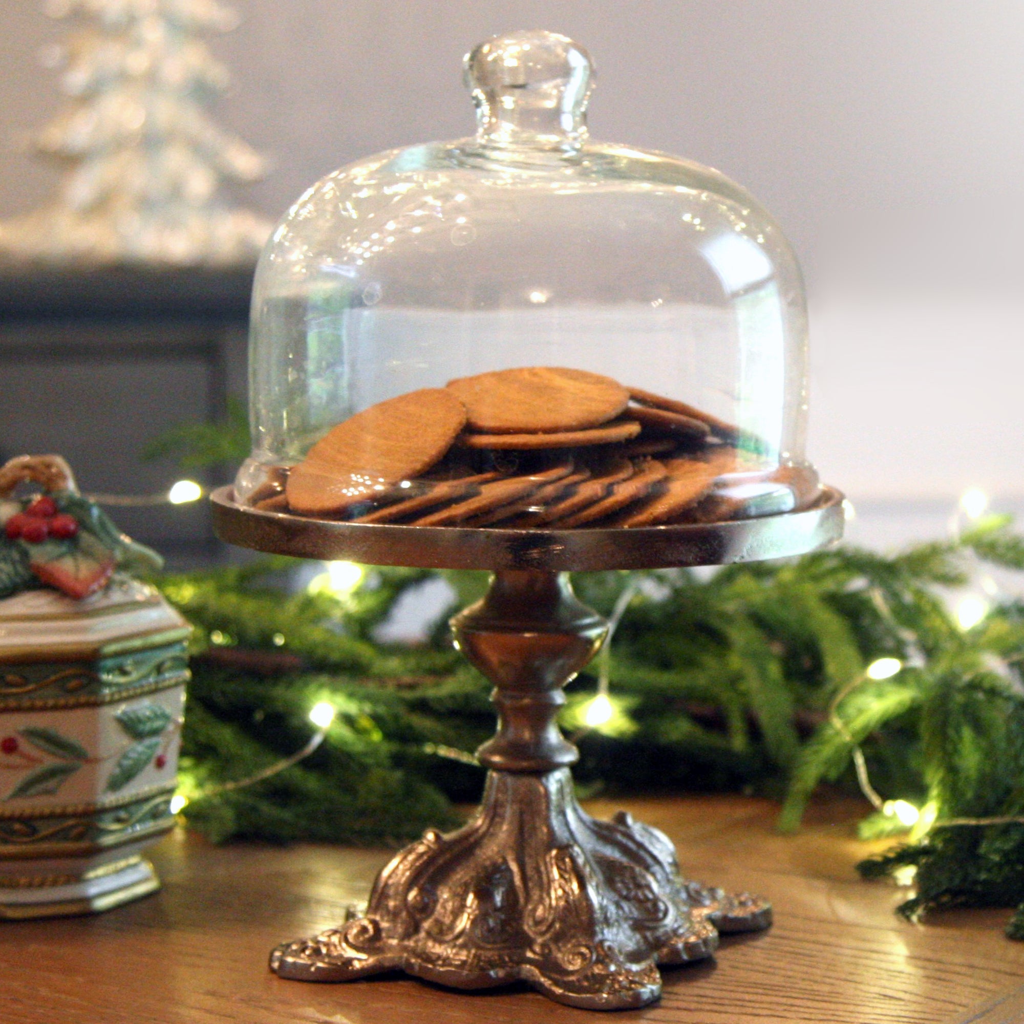 Nyakers Gingersnaps Cookie Tin | European Deli